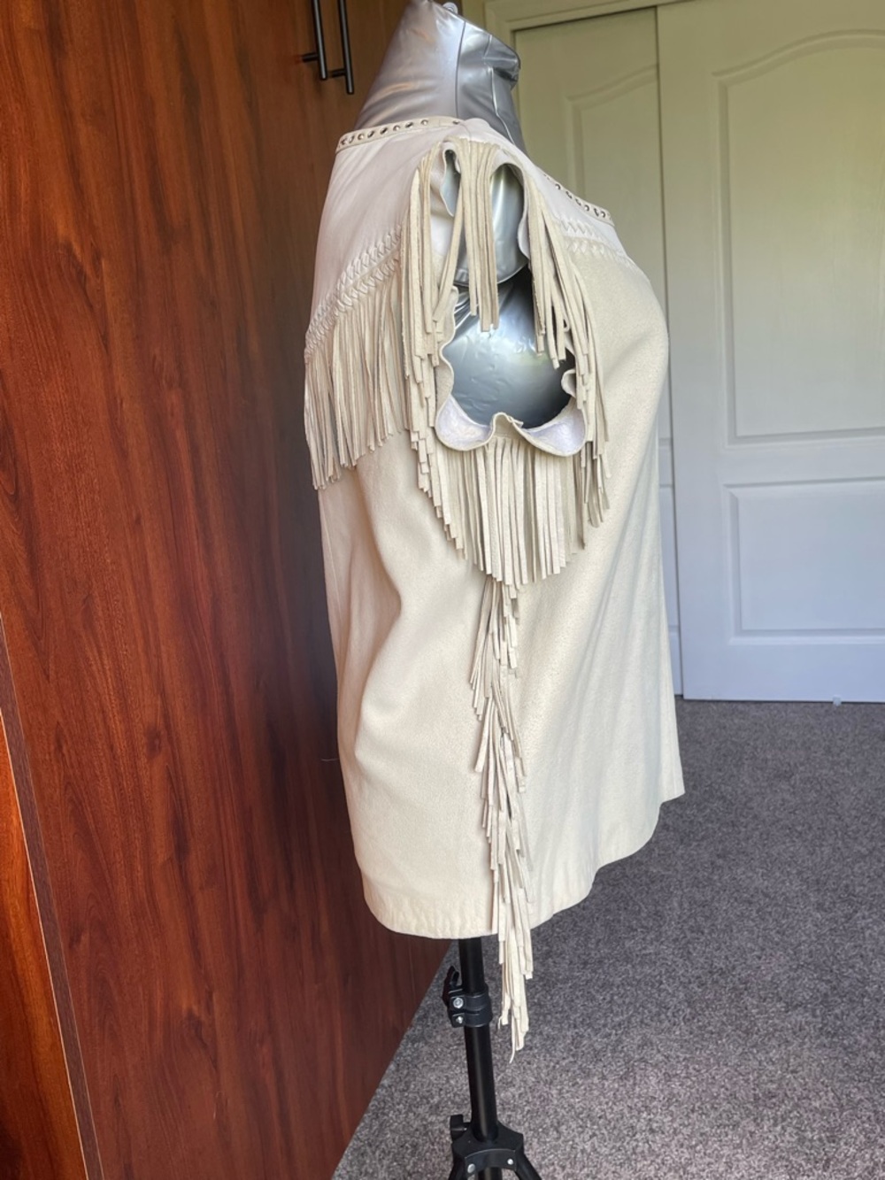 IRO Lamb Leather Cream Fringe-Trim Tank Top with Studded Neckline - Picture 5 of 6